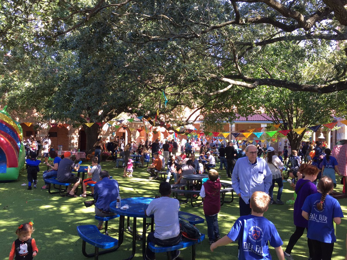 STE_Houston's tweet photo. Amazing Fall Fair! Thank you to all our volunteers and donors who made this event so successful. Truly a wonderful celebration with great friends. Wishing everyone a safe and happy fall! #fallfest2018 #Halloween2018 #SpookySaints #BeSTE https://t.co/VwNVSL3IyS