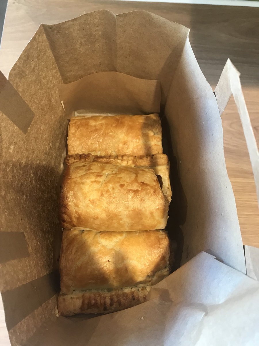 Sausage roll and pie delivery ready to go to @ascotbrewing for their brewery tour today.