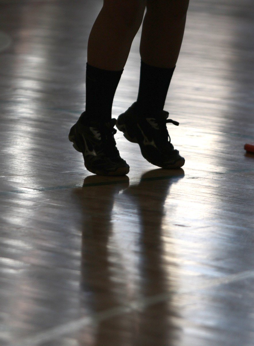 conadeoficial's tweet image. #AcademiaCONADE El Pabellón de Pelota del @CODESONoficial se llena de la emoción de los aspirantes de #Voleibol, quien luego del registro, pesaje, inducción y calentamiento, serán evaluados con tecnología de punta y visores profesionales. #SomosLosPróximos