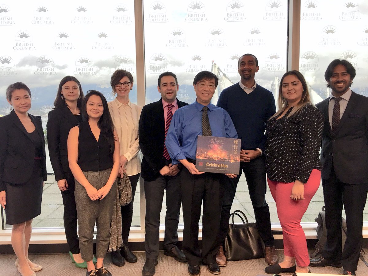 Holding my latest coauthored book “Celebration”, at the fall session of our Province’s Multicultural Advisory Council with Min. Ravi Kahlon & fellow council members. Book documents notable Chinese British Columbians #BCHistory @KahlonRav #ChinatownYVR #ChineseCanadian @UBCACAM