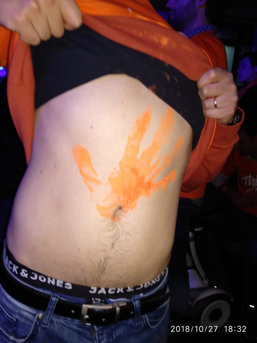 wallashc's tweet photo. B-Team, the winners, with all the crew that made this possible. This is awesome guys, let's keep rising money for @RightToPlay_UK 

The party gone wild 
@righttoplay_uk
@xiaomiuk_
#thisismi
#Paintmiorange
#teamBwin4eva https://t.co/awUDYer19h https://t.co/LgaYcWfcy8