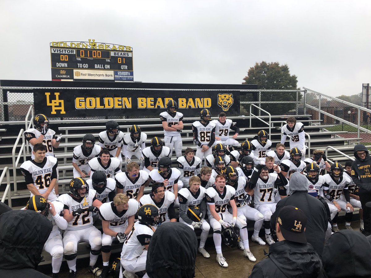 GoldenBears_FB's tweet photo. JV defeats Dublin Coffman to complete a perfect season 10-0! Last football game in The Marv! #JVStateChamps #WeAreUA https://t.co/E31MuMLLE8