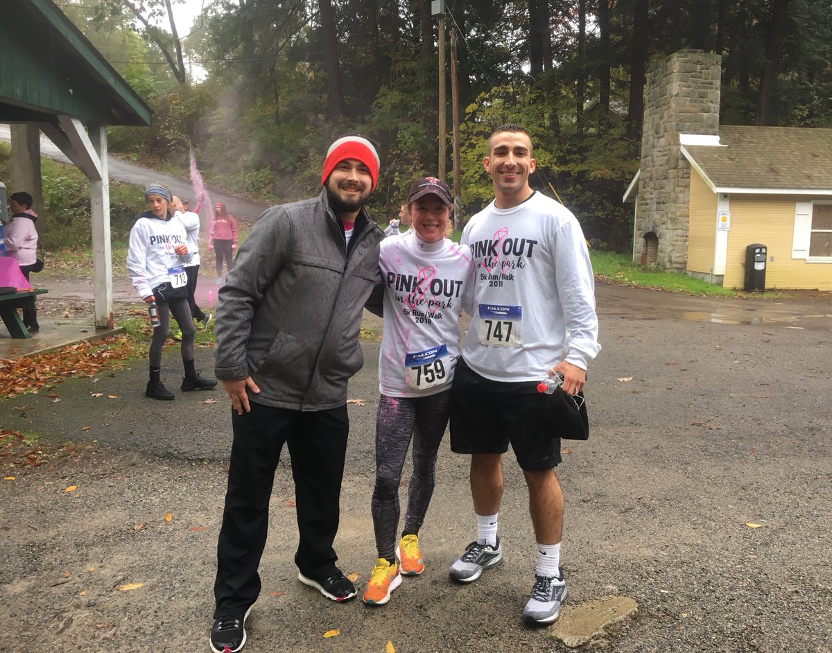 nm_mullins's tweet photo. What a beautiful morning in #NewCastlePA @ the #PinkOutinthePark 5K! Nothing better than wonderful people supporting an important cause &amp; each other, raising $ to #BeatCancer, &amp; radiating healthy spirit! Yay for you Mike Molinaro, @lexa_bodine, &amp; all runners &amp; volunteers. @YSUKSS https://t.co/79j8iQG1gP