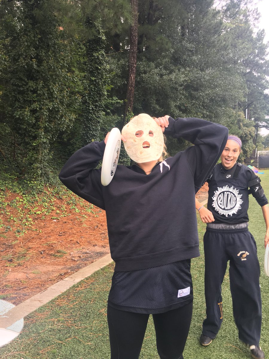 WfRuckus's tweet photo. First game was against @UNC_Pleiades and they won 13-2—bagels (and tortillas?) are for breakfast!!! https://t.co/jcoz9ZA6WT
