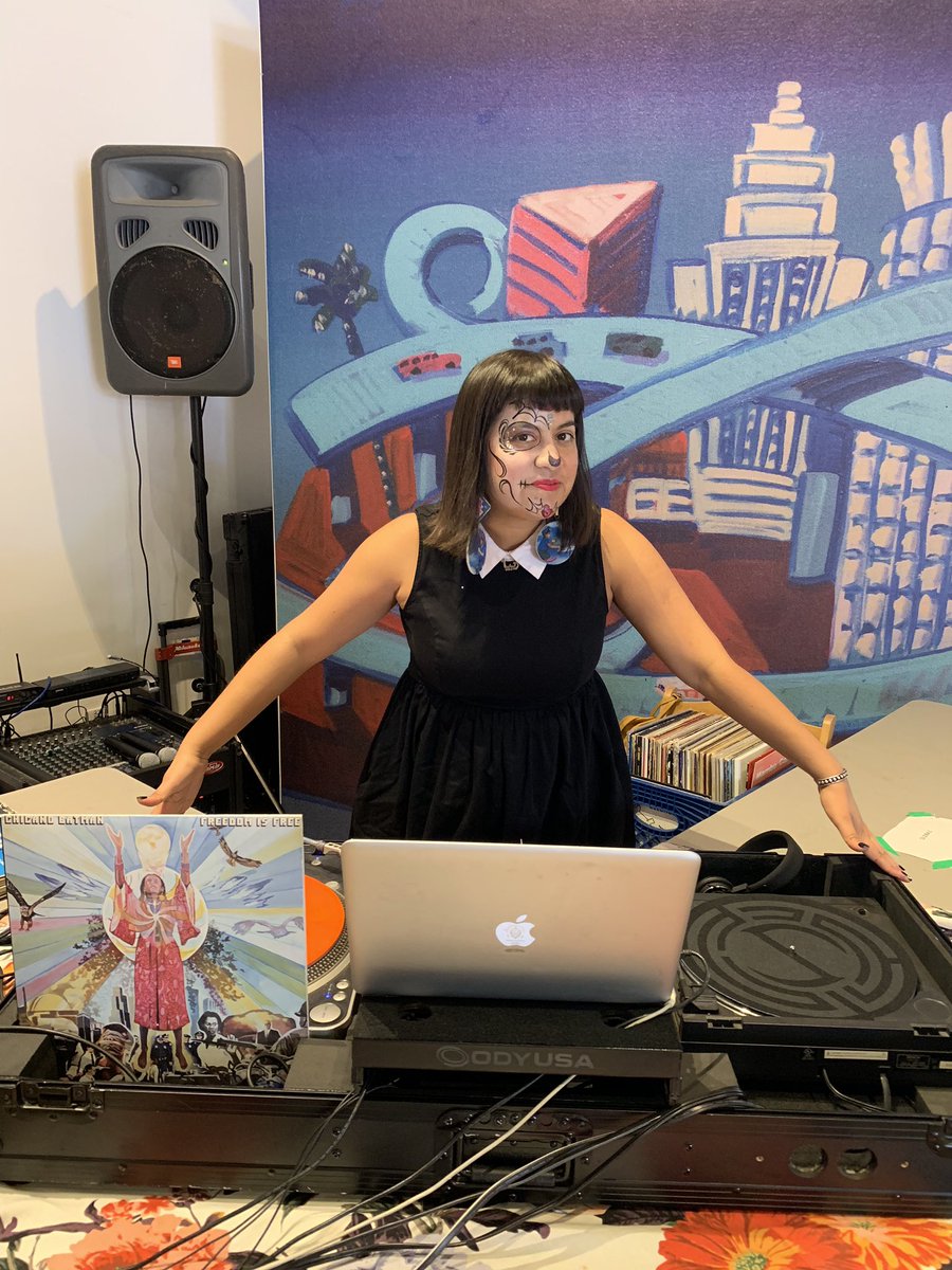 DJZibaZ's tweet image. I’m #DJZibaZ at #MOLAA today set-up next to the #LBCityLibrary table for #DayoftheDead #díademuertos! Come by, going until 5pm, free! 💀💐