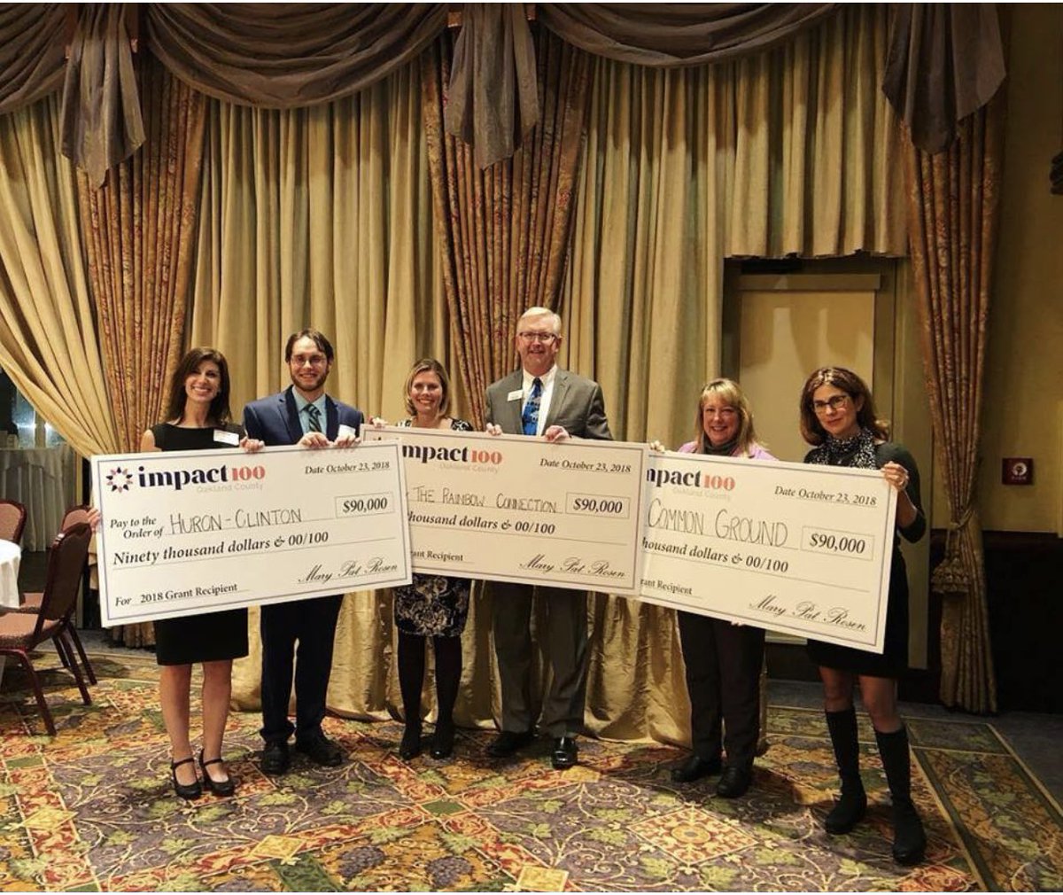 Impact100_MI_OC's tweet photo. Congrats to our 2018 Grant Recipients! 🎉🎊
@RainbowMi 
Common Ground
@MIMetroparks Huron Clinton Metropark

270 #oaklandcounty women gave away $270,000 in grants! Join us in giving more to the community in 2019.
Retweet!

#impact100 #philanthropy https://t.co/yHDi8eDzfm