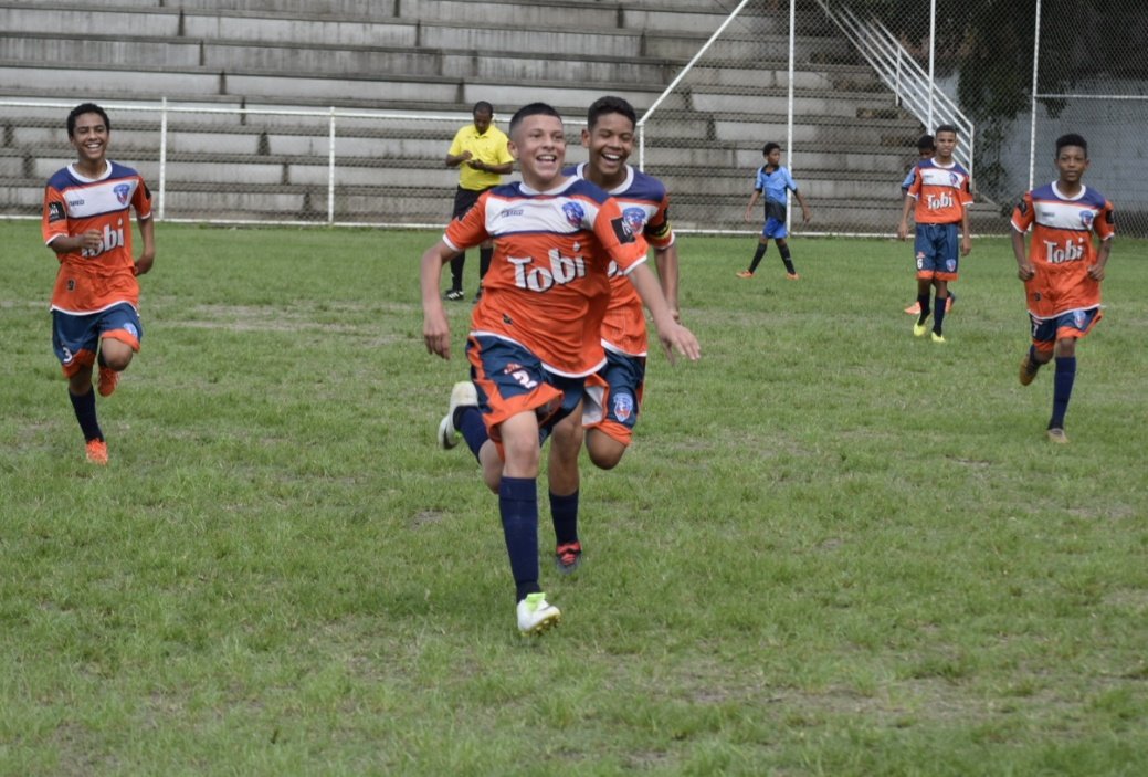 duquedecaxias's tweet photo. No Marrentão, intervalo pela #CopaLight #sub13: Duque de Caxias 2x0 Profad #VamosDuque #BaseDCFC
📸 @andersondslima / DCFC / @AgenciaAMS https://t.co/Dk0CLXDkk5