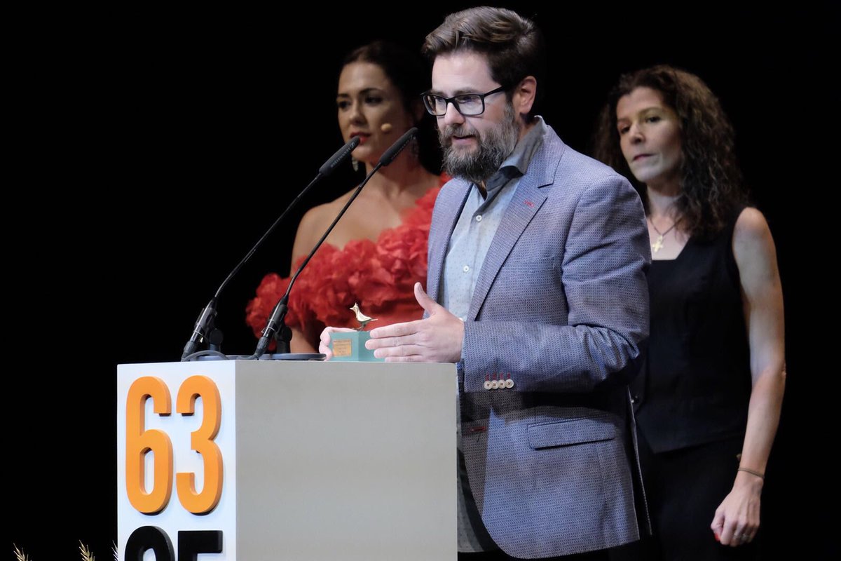 DORibera's tweet photo. 🍷🎬Continúa la gala de clausura de la #63Seminci con la entrega de premios incluida. 
Las famosas 'espigas' van teniendo dueño y, más tarde, brindaremos todos juntos por muchas ediciones más😊 https://t.co/n15FPCeS0r