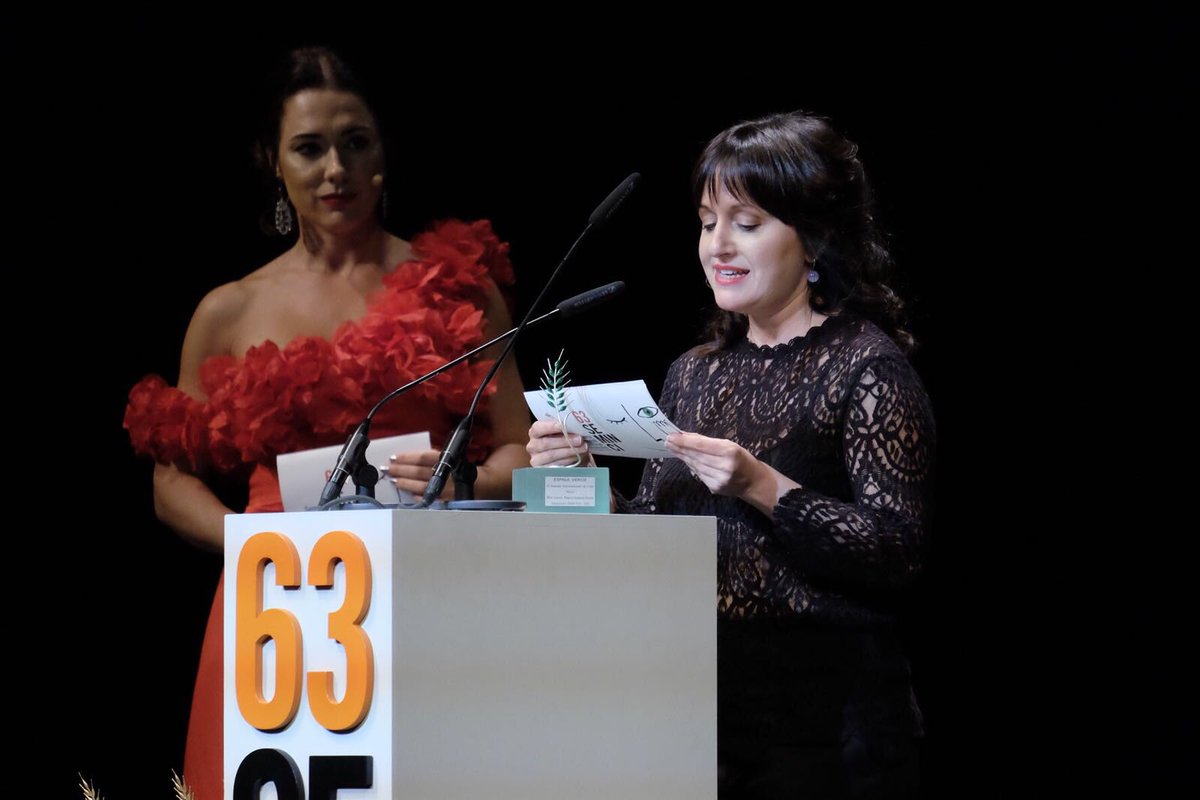 DORibera's tweet photo. 🍷🎬Continúa la gala de clausura de la #63Seminci con la entrega de premios incluida. 
Las famosas 'espigas' van teniendo dueño y, más tarde, brindaremos todos juntos por muchas ediciones más😊 https://t.co/n15FPCeS0r