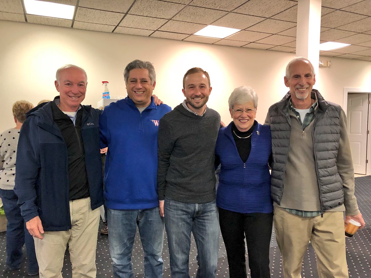carolinecostaCT's tweet photo. Kicked off our day at Westbrook HQ with this group! #2ndtoNone #FightBackCT https://t.co/nLemUypKSV
