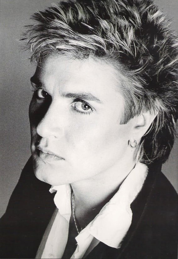 Happy 60th Birthday to Duran Duran lead vocalist and songwriter Simon Le Bon! (Photo by Discogs) 