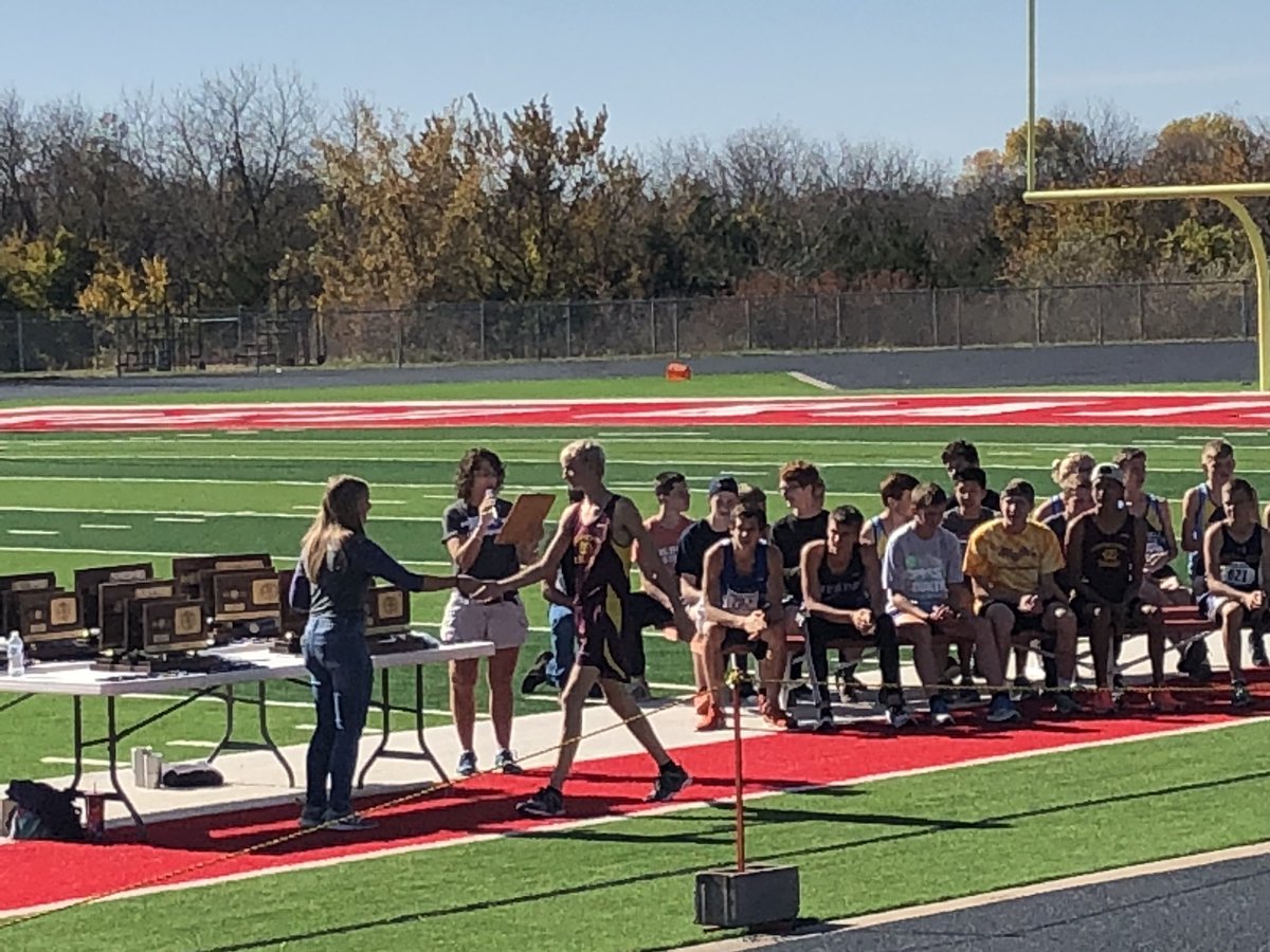 Centre_Cougars's tweet photo. Way to go SC Boys!! With 86 points they are 2nd in the STATE!! #GoTrojans #StateCC
Isaiah - 5th
Spencer - 17th
Jarreth - 24th
55 Colton - 55th
58 Ryan - 58th
Uziel - 62nd
Trey - 71st https://t.co/0NH8cbqzvY