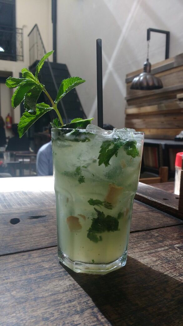 BarEterno's tweet photo. Hasta las 20hs estamos para que vengas a pasar un buen rato en @BarEterno @eternacadencia Café, ricos dulces, licuados, Cerveza fría, aperitivos, sándwiches, terraza, libros‼️Que estás esperando? Nos vemos en un rato!! https://t.co/RBARkwtYWe