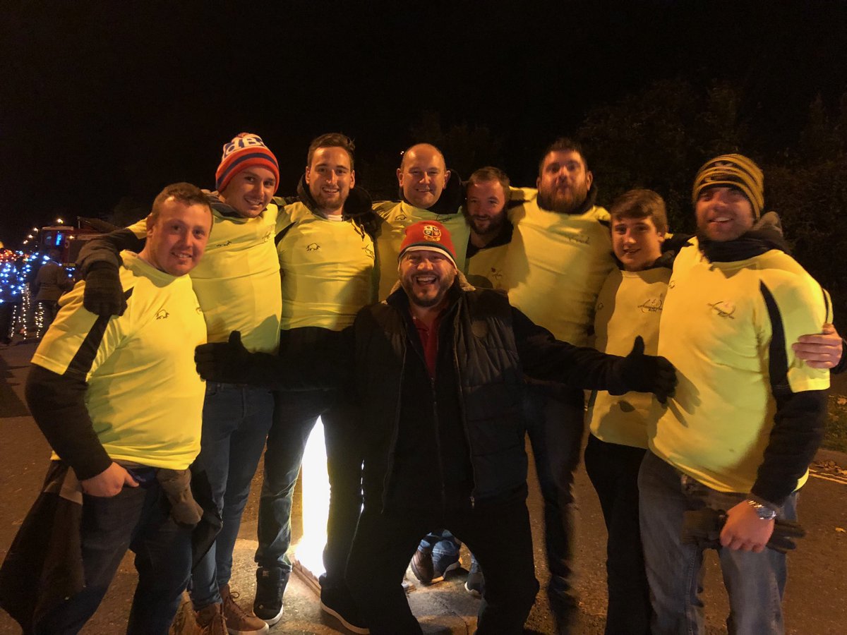 RugbyBodders's tweet photo. ⁦@LA_RFC⁩ and Guy Fawkes helping at ⁦@littlehamptonbs⁩ #makeithappen #fireworks #bonfire https://t.co/2SMcR4xsRo