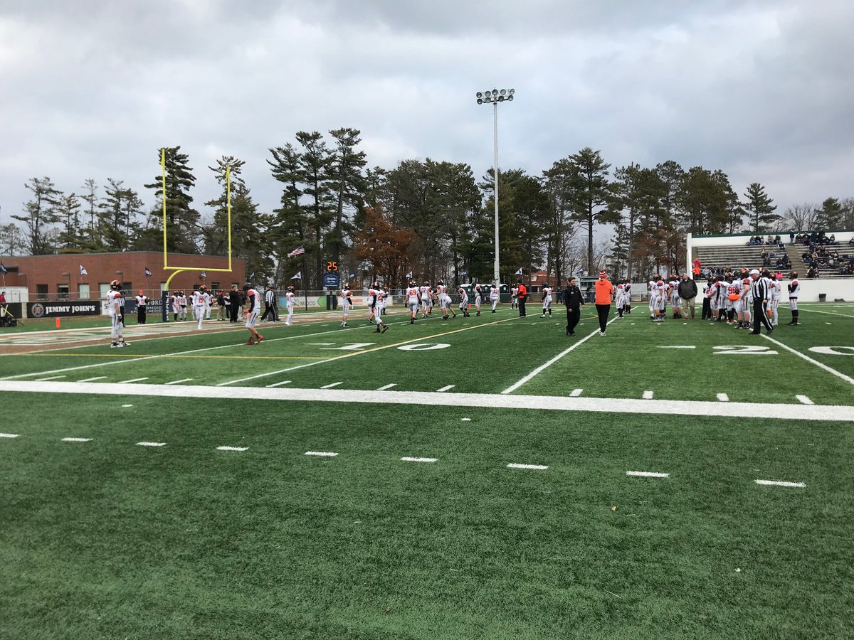 reneejh1's tweet photo. Getting ready for section tournament game against Bemidji! #GoSpuds #winasone #spudfootball https://t.co/qfeFhwesw3