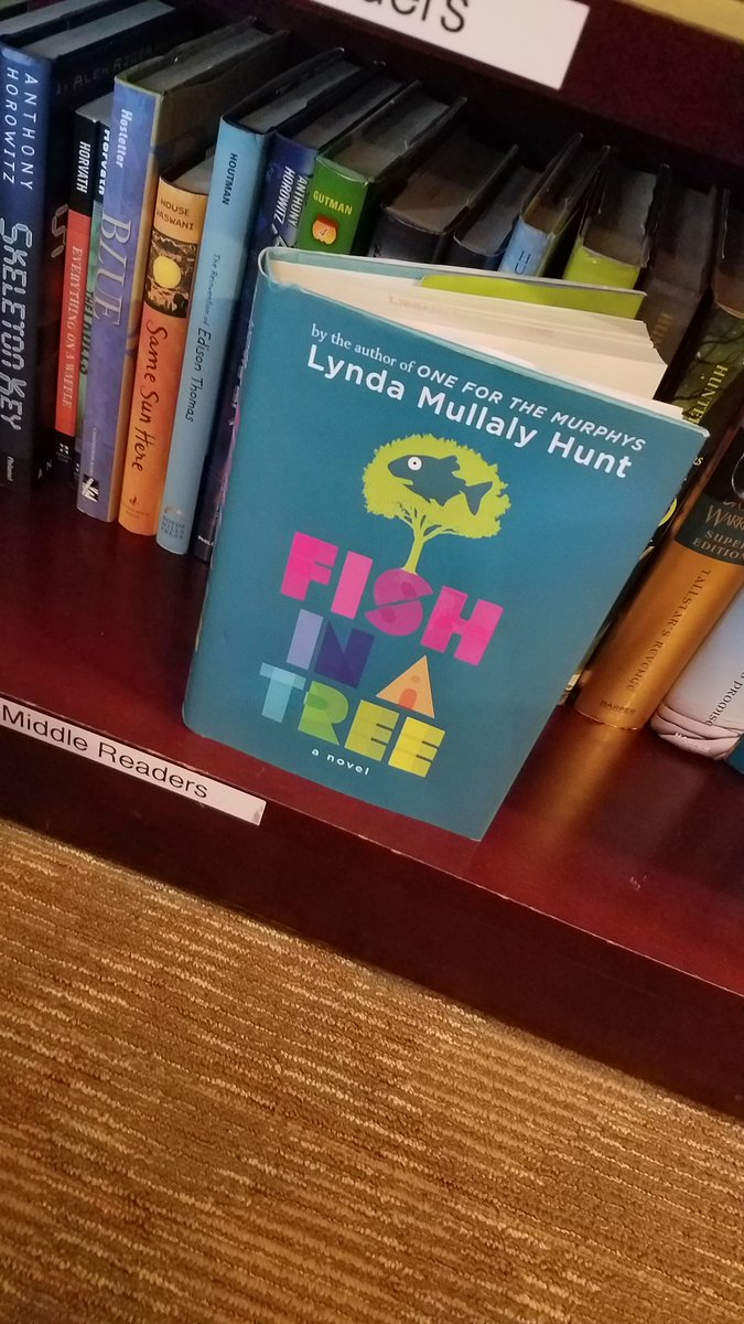I spy <a href="/LynMullalyHunt/">Lynda Mullaly Hunt 🗣⛈💦//🐟🌳</a> at the <a href="/librarycongress/">Library of Congress</a> #nErDcampLI