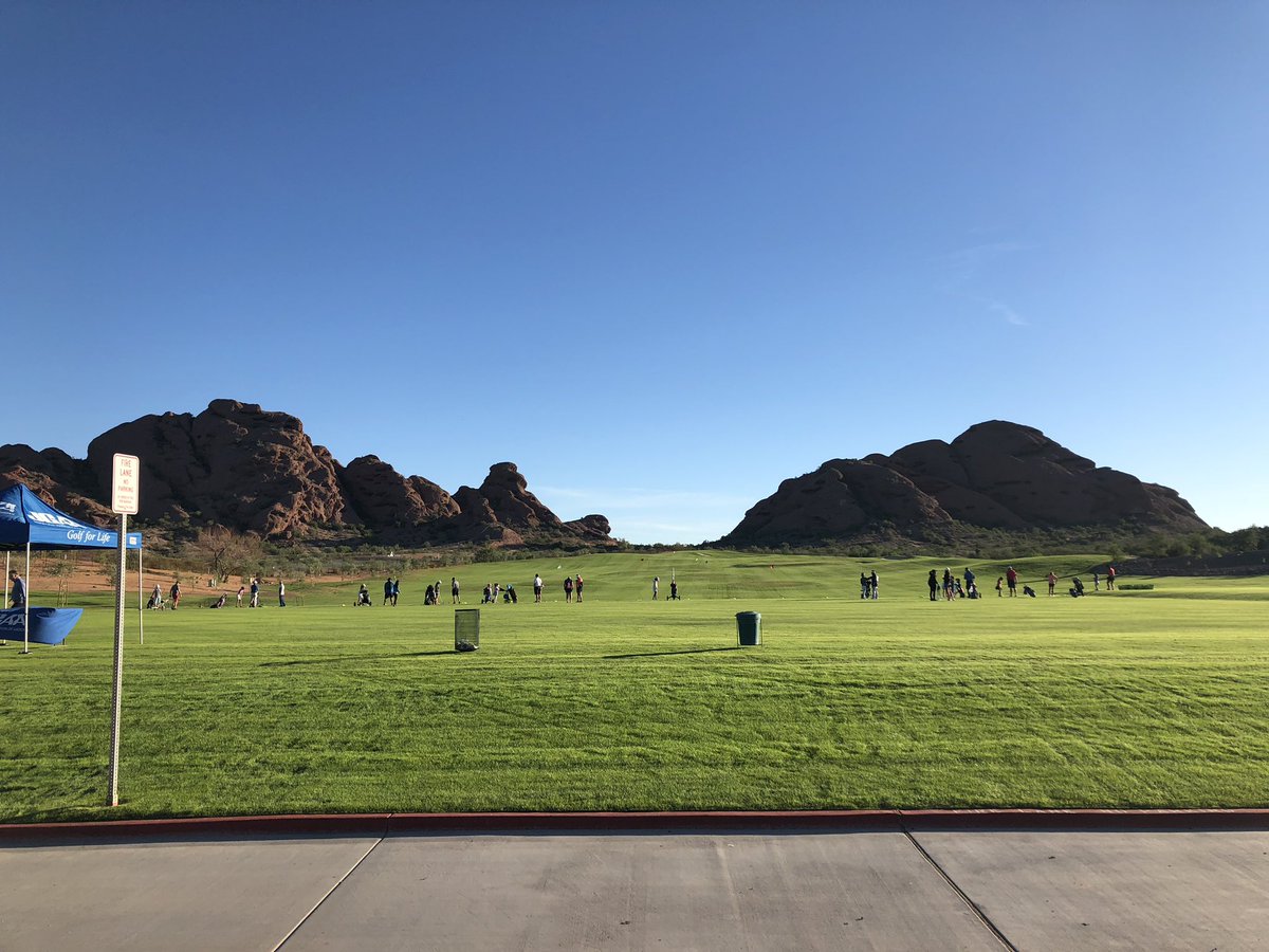 JuniorGolfofAZ's tweet image. Great Day to be at Girls Golf Day at @PapagoGolf Course with @GirlsGolfofPhx growing the game!!!#jgaa #juniorgolf #golfforlife @AZGOLFassoc @TheFirstTeePhx @SWSectionPGA @azwomensgolf