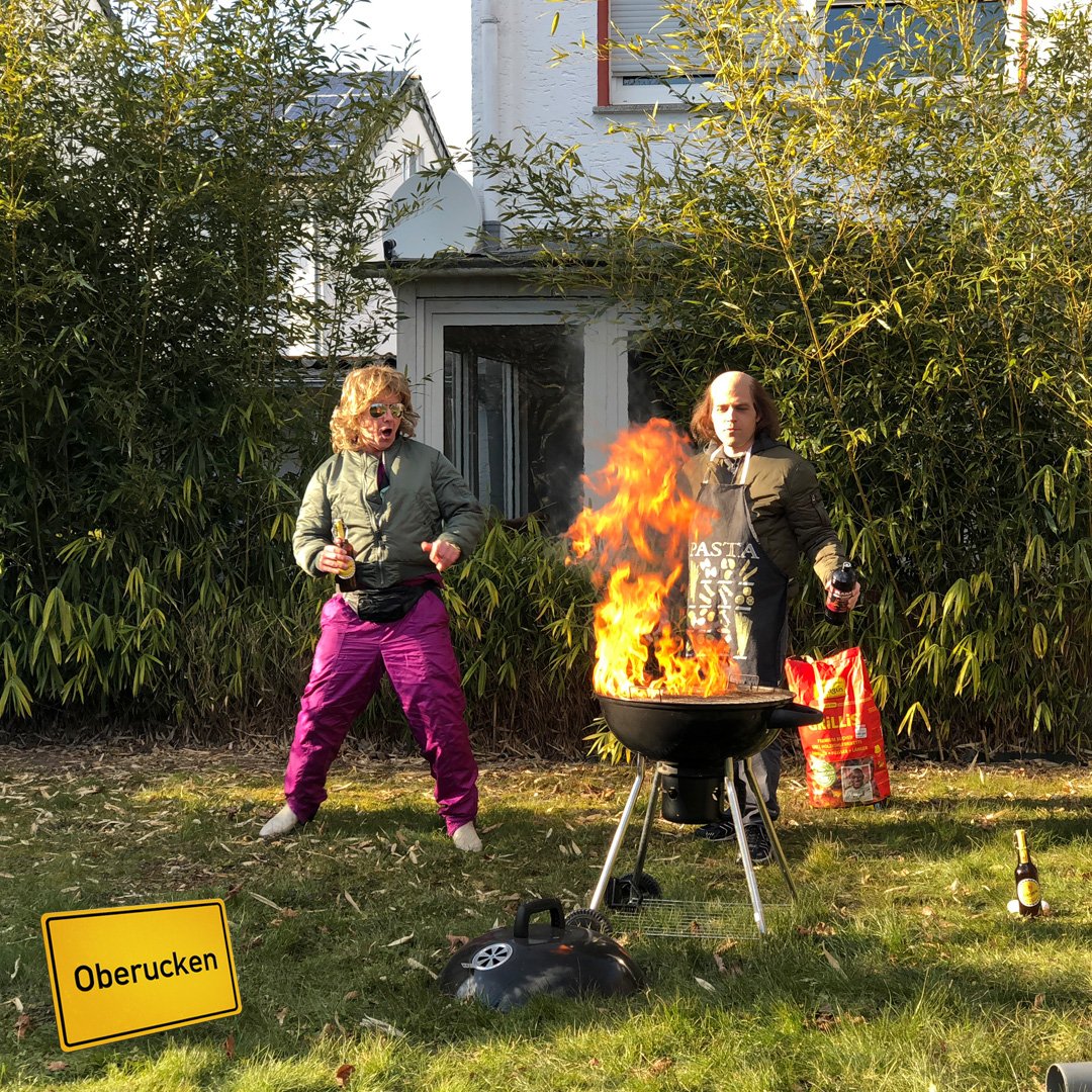 Nichtmal Katja K. ist so heiß wie Oberucken! 🔥