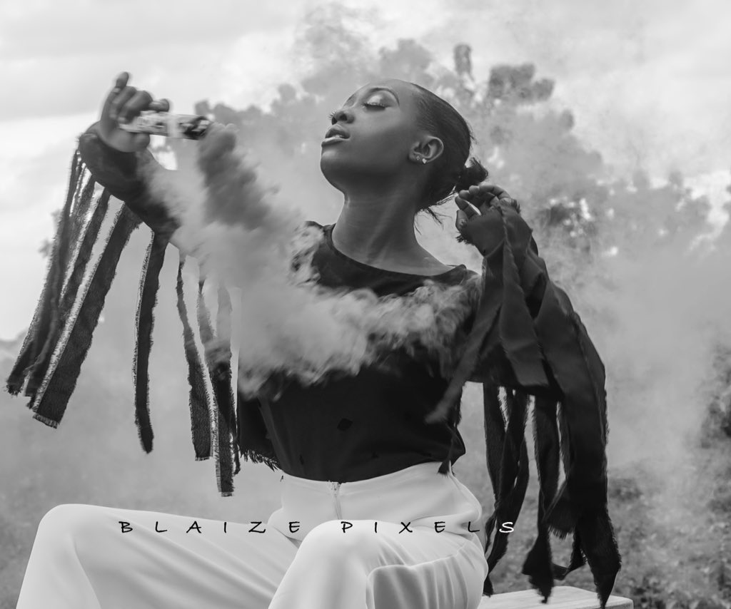 olatunde_blaize's tweet photo. OUTDOOR SERIES- Chapter 5 (Natural Light & An Amateur Photographer)
Colored or B&W?
Kindly RT
#BlaizePixels18
#NigerianPhotographer https://t.co/lq3CdyBd7x