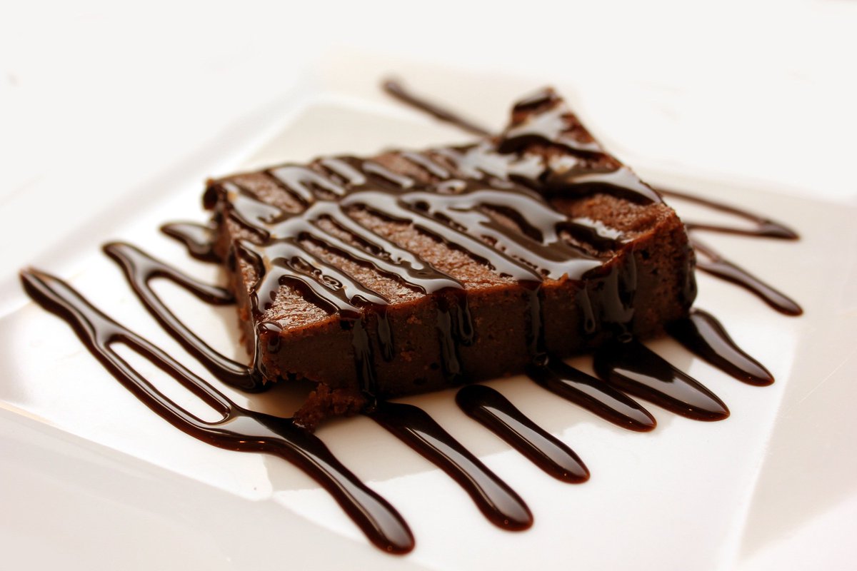 schnooky_coder's tweet photo. No one is more attractive than CHOCOLATES
#foodyblogger #FoodyBlogger https://t.co/51Vh5o1rSo #ShwetaSharmaFoodyBlogger #BestRecipesByShwetaSharma https://t.co/Cyt77YTopR