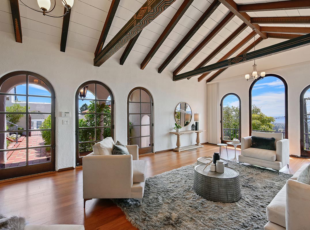 ThilanWijegunar's tweet photo. #OurWorld #ThilanW

RT @luxuryhomemag: San Francisco East Bay Area - Luxury Home Magazine
Enchanting home with...
 
Listed by: Karen Nelsen | Alain Pinel

#luxuryhomemagazine #luxuryhomes #luxuryrealtor #luxuryrealestate #luxurysfeb https://t.co/pYR7P7b11w https://t.co/zcRyZlpYU1