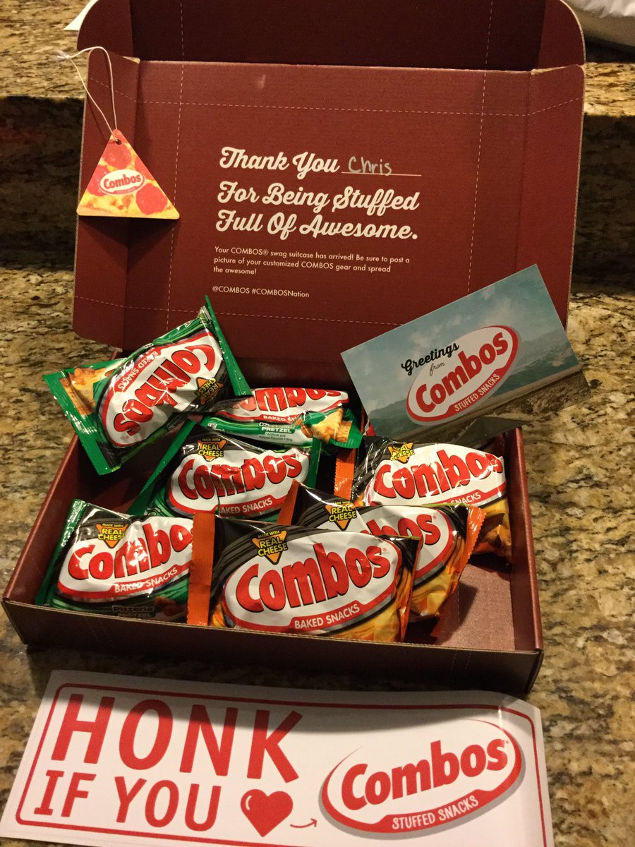 REFLOG18's tweet image. Thanks to the good people at @Combos for the awesome swag suitcase. 😎😎

(My youngest has already polished off half of these in the ten minutes since the box came😂) #CombosNation