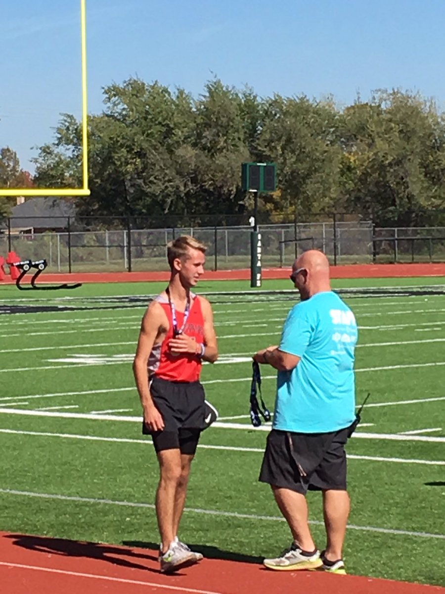 MHSBroncoSports's tweet photo. Parker Huckabay ran a great race today and finished 3rd! Congratulations Parker!!! @MHStheStable @BroncoRunnersXC https://t.co/58sLAlaRG4