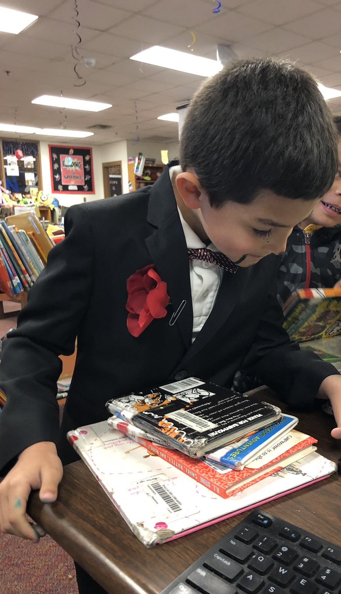 LibraryMacon's tweet image. Favorite book character day