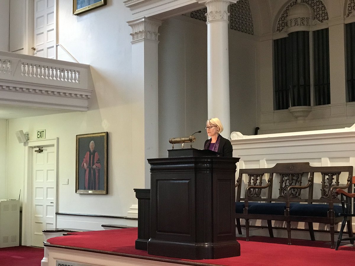 AmherstCollege's tweet photo. Dean of the Faculty Catherine Epstein tells families about transformations and innovations on campus in support of academics and residential life. #AmherstFamily https://t.co/Mtm8l64xkU