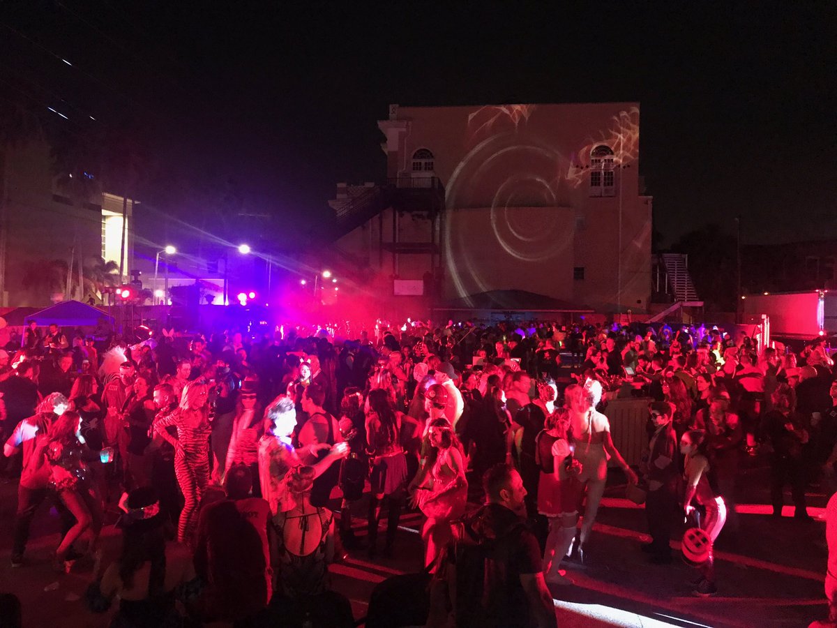 13 Ugly Men tweet media