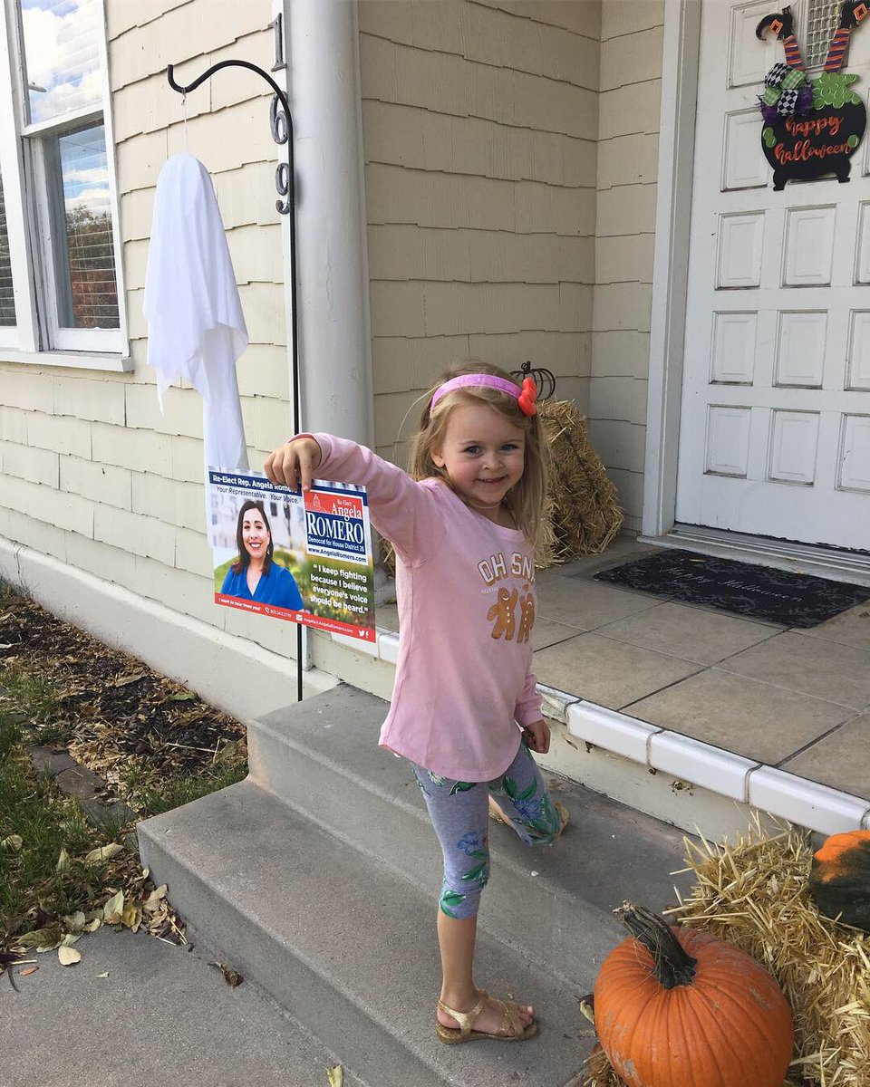 RepAngelaRomero's tweet image. Home 🤒🤧😷! But this, put a smile on my face. #keeponwalking #keeponknocking #reelection #getoutthevote #glendale #westside #slc #hd26 #utleg #utpol