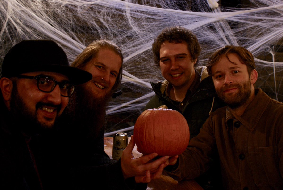 What a great night it was last night over at The Friday Chomp!

We can’t wait to be back next month for our Christmas themed event! Pop it in the diary ... Friday 30th November! We’ll have mulled wine to warm you up on these winter nights!

⭐️LIKE and FOLLOW our social media⭐️