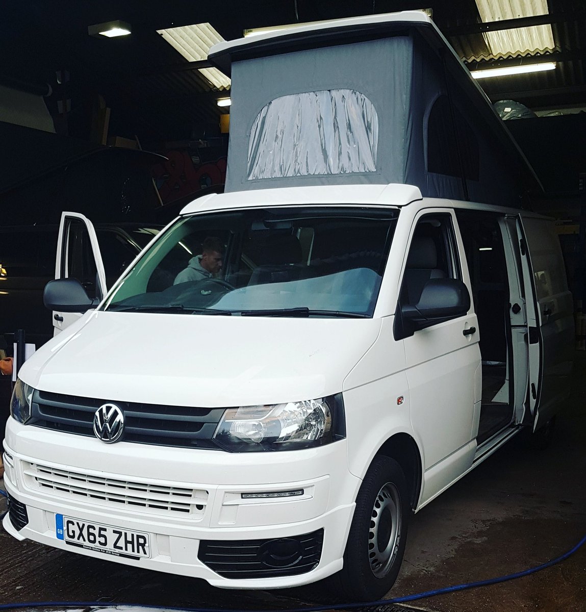 She has popped!!!

This design is aimed at a family of 4 or a couple as it will have 2 swivel captain seats (super comfy!) In the front and a rock n roll behind for 2 more!  The Reimo pop roof is seriously a stunner we are so happy with it!  Starting the inside this week 😎