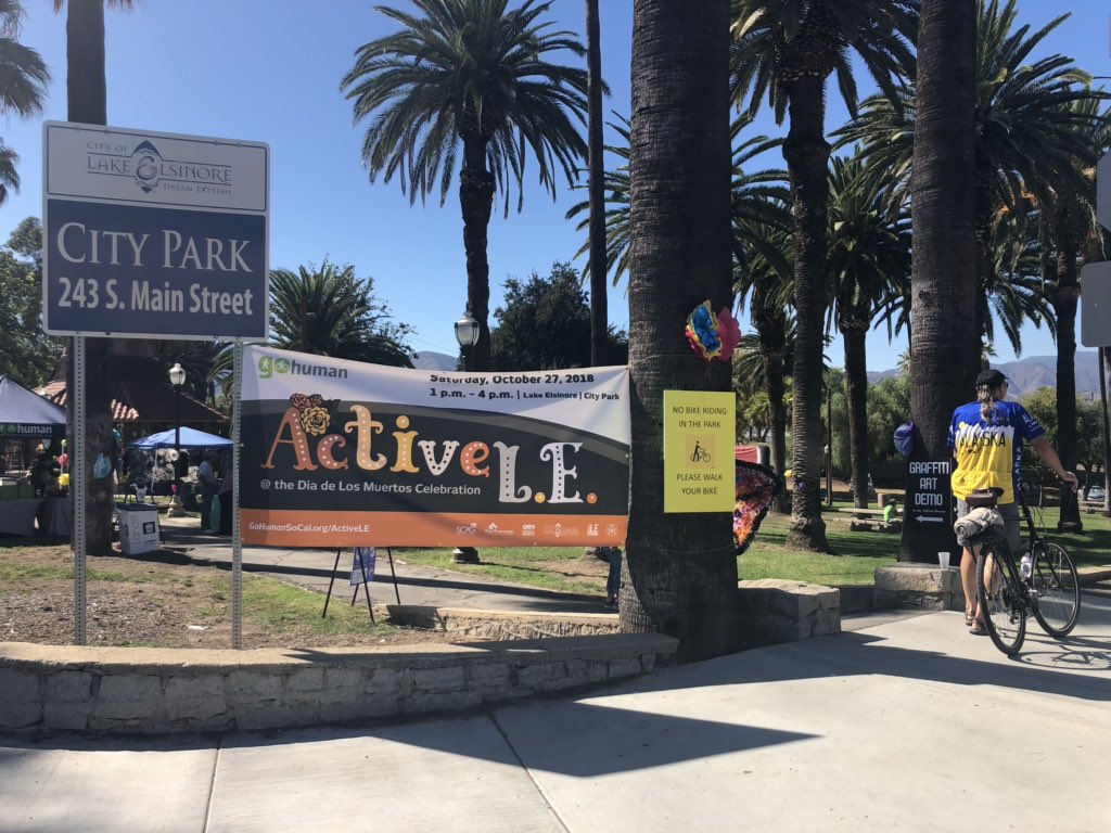 GoHumanSoCal's tweet image. #ActiveLE kicks off at 1:00 p.m.! Join us in City Park in Lake Elsinore for bikes, games, activities, music and more until 4 p.m.! 🚲🎶🛴#DiaDeLosMuertos #HealthyLE