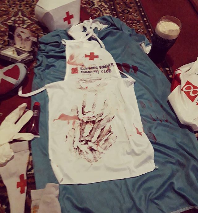 jo_carritt's tweet photo. Pleased to return to my favourite local trail race #herepathhalf tomorrow after a 2 year break so, of course I'm taking my pre race preparation very seriously 
#rfrc #Halloween https://t.co/GrMXayqSx0 https://t.co/woShXpwH7D