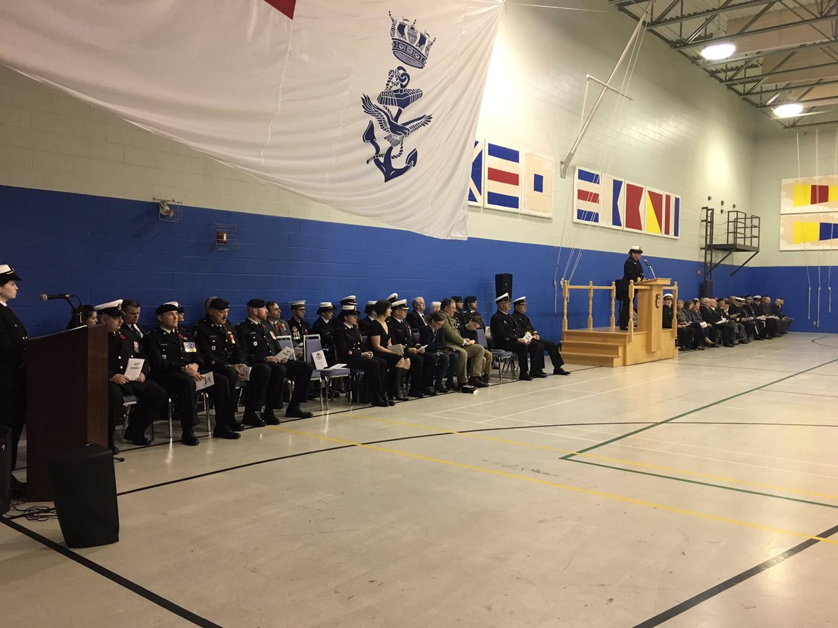 HMCS_NCSM_CABOT's tweet photo. Today, #HMCSCabot changed command from Cdr S Lewis-Simpson to LCdr A. Brown. 

Aujourd’hui #NCSMCabot a changé de commandement de capf S. Lewis-Simpson à capc A. Brown. https://t.co/DVvAN2BfqM