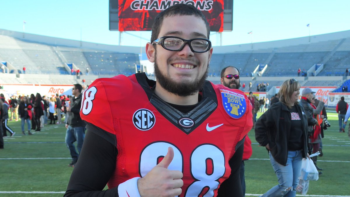 johncessna's tweet photo. Yearly reminder that Georgia’s kicker doubles as singer/rapper Goal Post Malone #UfvsUGA https://t.co/o1HME3EVWx
