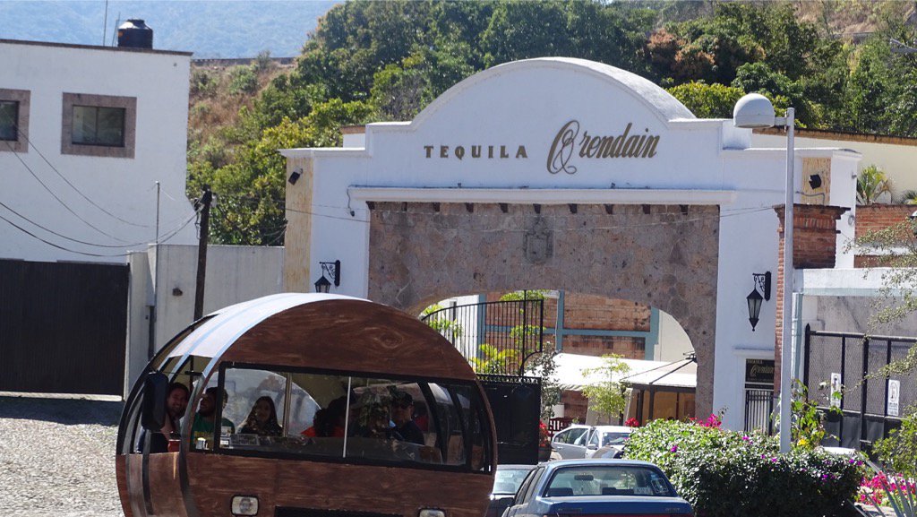 Disfruta de un Domingo en la  #RutadelTequila #tequilapueblomagico #JaliscoEsMexico #Tequila #ToursxTequila <a href="/JaliscoEsMexico/">Jalisco Es México</a> @consultoreshote <a href="/stereotrotamund/">erick larios</a> <a href="/petithotelsMX/">petithotelsmexico</a>