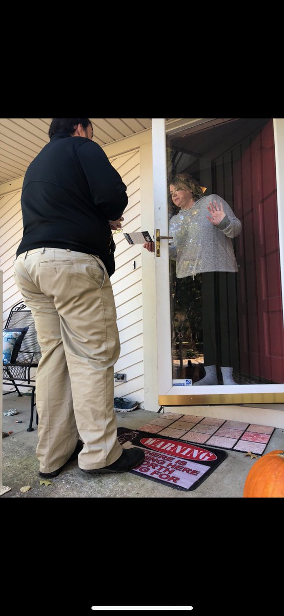 philiptyates's tweet photo. Great to have @SenCunningham33 join our team knocking doors for @MikeCierpiot today! #DefendtheMOjority https://t.co/OZjTLeX6ga