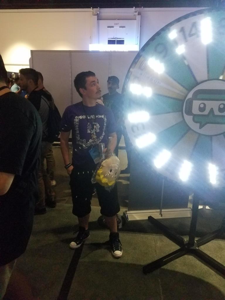 aharmlesskitn's tweet image. 1 away from jackpot #streamlabsintel