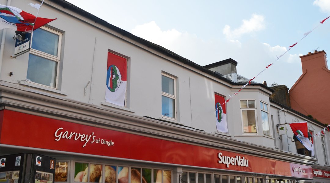 WAWKerry's tweet image. Tickets for Dingle v Dr Crokes on sale in Garvey's Supervalu #Dingle. 🔴⚪ #dinglegaa #Kerry #daingeanuíchúisabú #wawkerry
