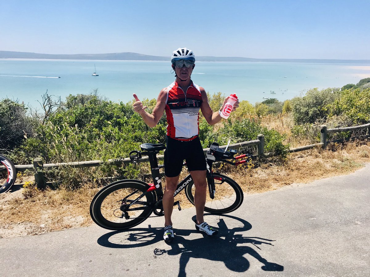 Clocking a 35 average in West Coast Nature Reserve on <a href="/enduren/">Enduren Nutrition</a> fuel. Last chance to up the fitness for <a href="/Race2Stanford/">Race2Stanford triathlon</a> in 2 weeks. Looking forward to a great sea swim start in Hermanus!