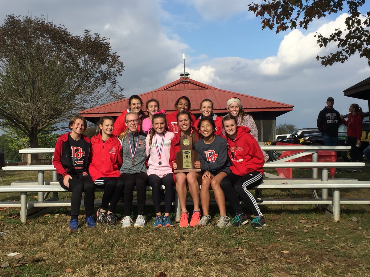 megkayrich's tweet photo. Region 1 3A Girls XC Champs - Daviess County High School. @OwensboroSports https://t.co/yt3AS1ezUE