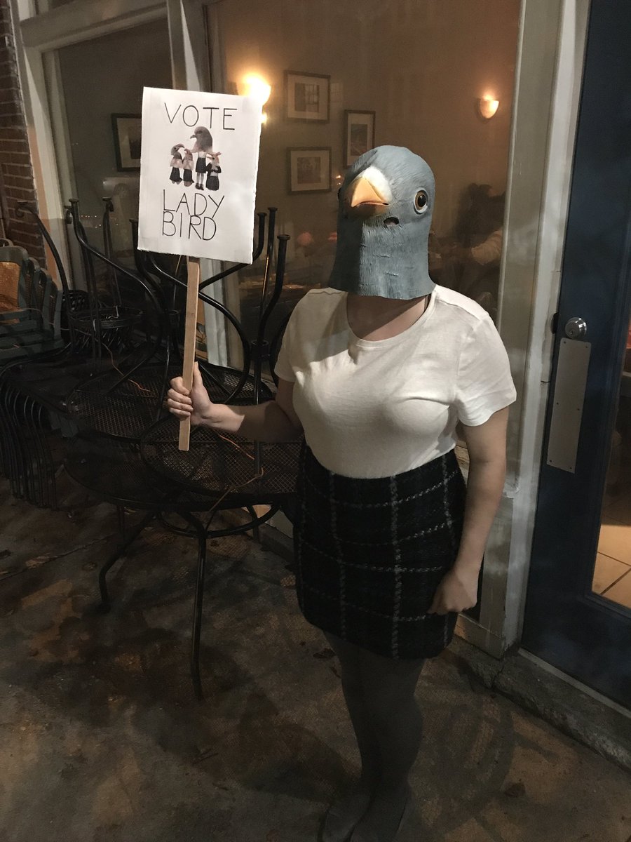 Shoutout to @sarahkkellogg's incredible 'Bird on a Lady's Body' Lady Bird costume tonight!!