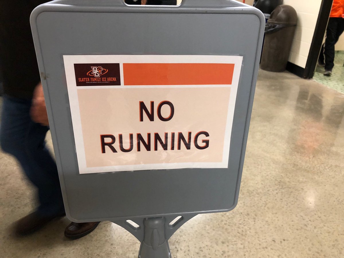 VanFalcon1's tweet photo. But we do allow skating! Encourage it even. โฆ@SlaterIceArenaโฉ rockin tonight w 5000+ in the hse. BG w 2-2 tie vs OSU. #ButSafetyFirst #AndLikelyNoHangGliding #RivalryGame https://t.co/caqZl0c8T4