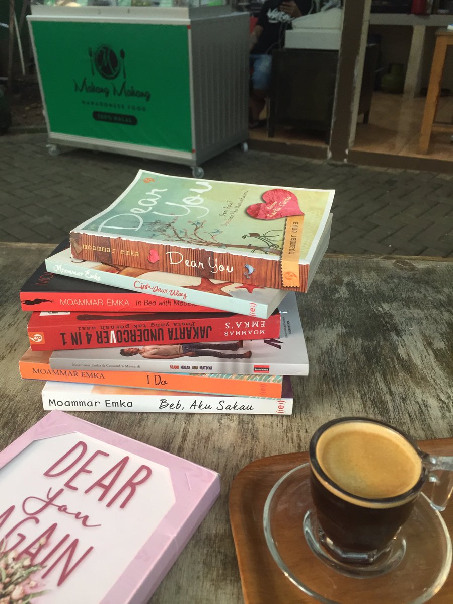#bukuemka <a href="/moammaremka/">Moammar Emka</a>