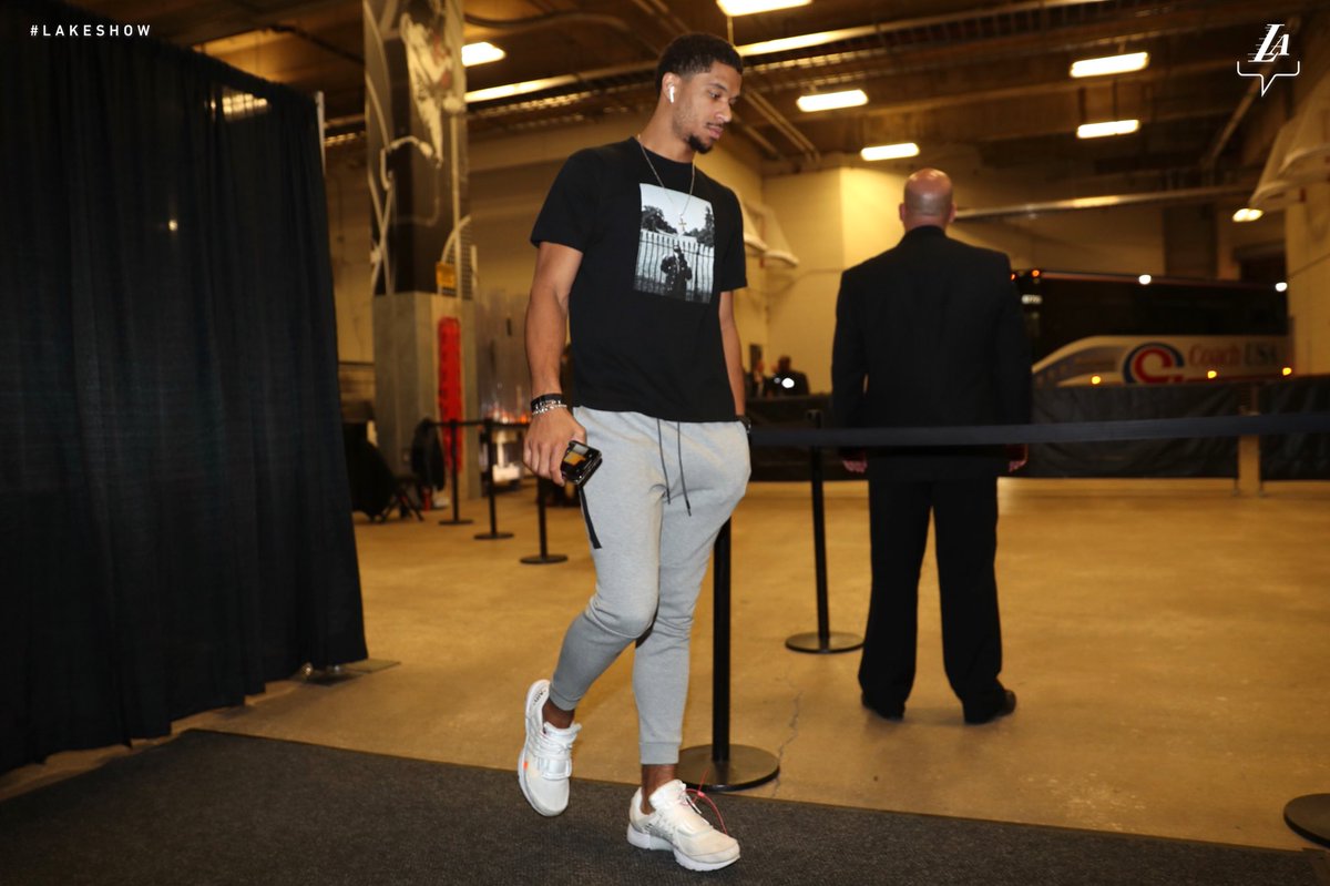 Lakers's tweet photo. 📍 San Antonio https://t.co/gdRLyWIEje