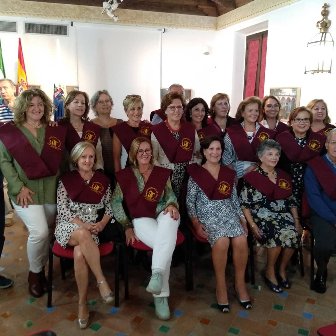 lauretum2005's tweet photo. Felicidades a la primera promoción del Aula de la Experiencia de Espartinas, con la Sede en el IES Lauretum. #Educación  @Aulaexp_Sevilla @lauretum2005 https://t.co/BAxNWkp7Cw