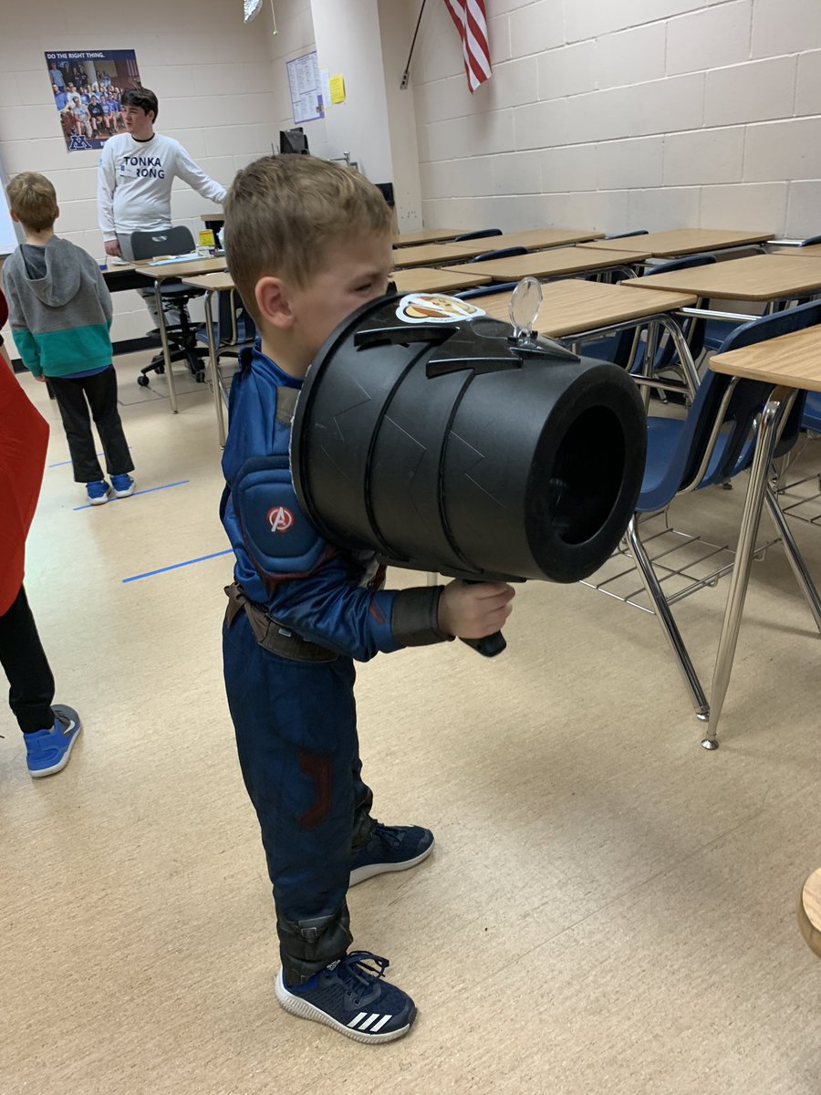 breenmath's tweet photo. Thanks to the Minnetonka High School science department and student volunteers for a great morning at Spooky Science Saturday! Well organized, and great experiments for kids (and adults)! @TonkaSchools @TonkaPrincipal https://t.co/jR7UizBF3n