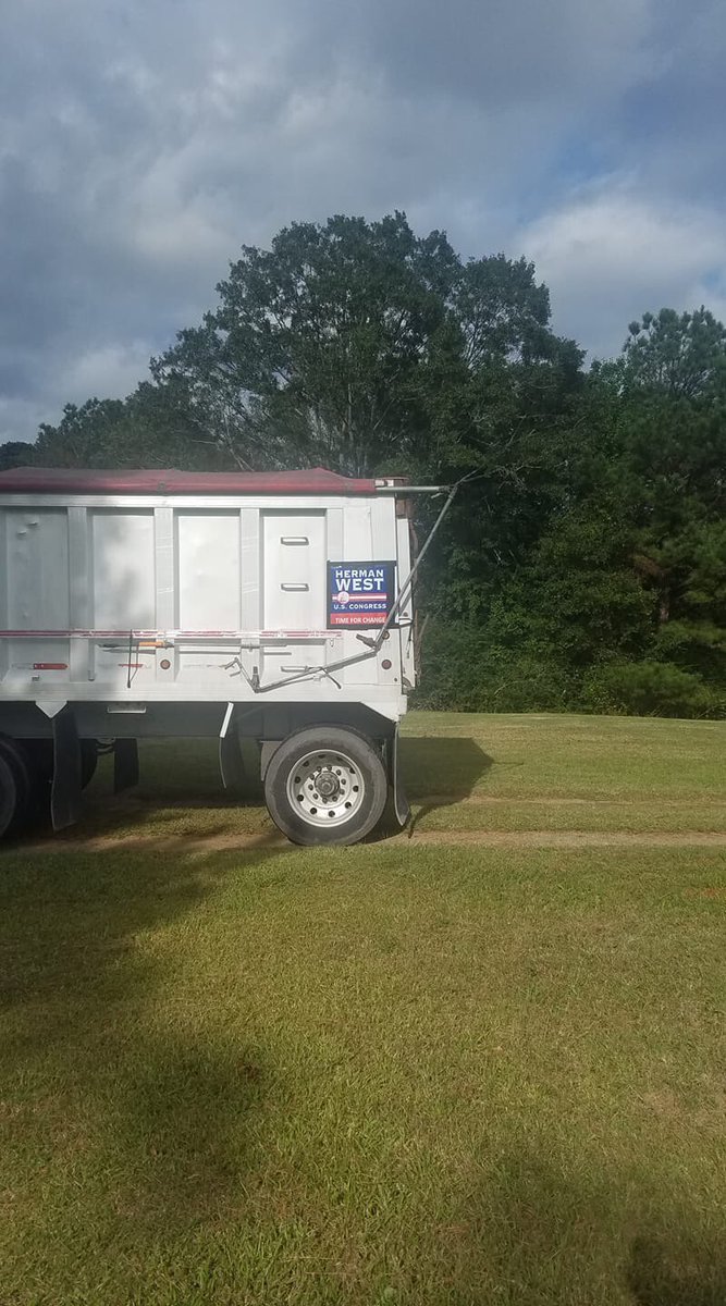 RealHermanWest1's tweet photo. If you see this truck, honk and give the driver a thumbs up! https://t.co/VmTbAMR26s